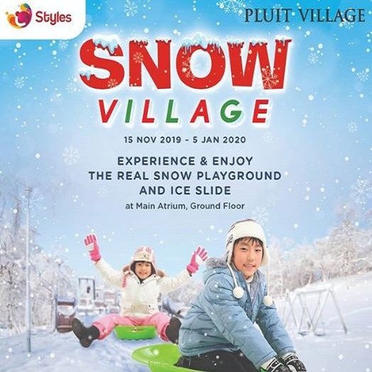 Snow Village di Pluit Village Desember 2019